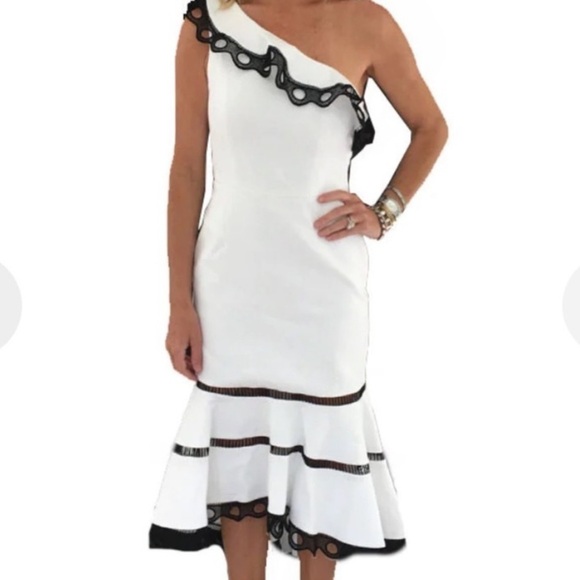 L’atiste White and Black Trumpet Christie One Shoulder Dress - Picture 4 of 16